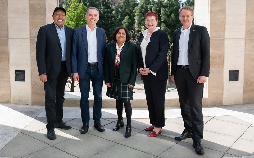 Several speakers at the AI Flex launch, from left: Atul Butte, MD, PhD; Dr. Claus-C. Glüer; Sharmila Majumdar, PhD; Catherine Lucey, MD; and Minister-President Daniel Günther. Several speakers at AI Exchange event