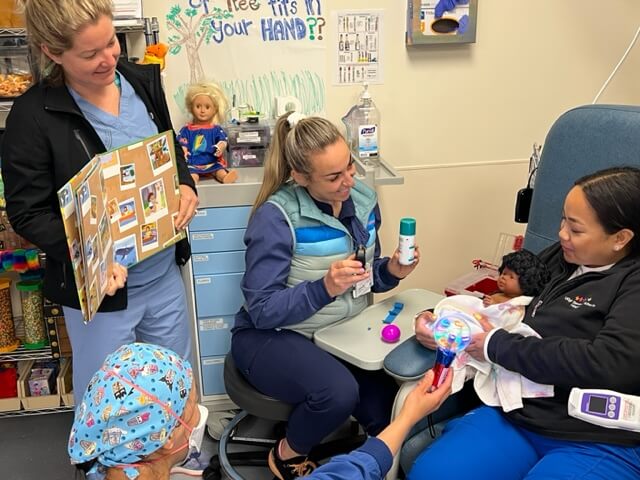 Nurses show an array of pain reducing and distraction options Nurses show an array of pain reducing and distraction options