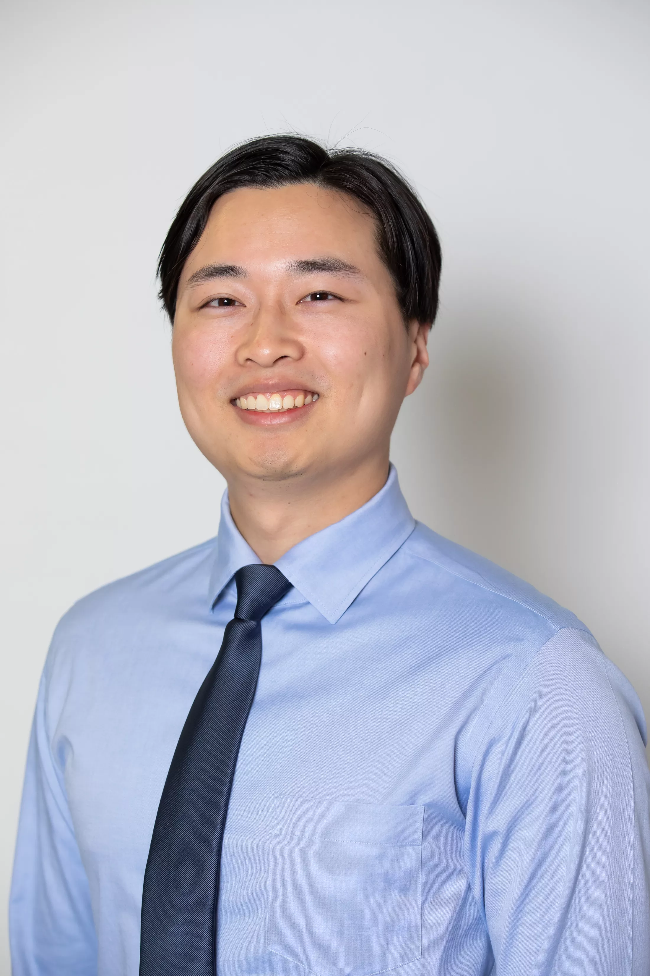 Liang Yen Lui headshot