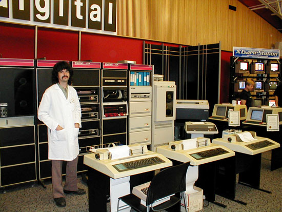 This was cutting-edge computing in the 70s! You can add caption through Image Info > Title under the Image Properties box.